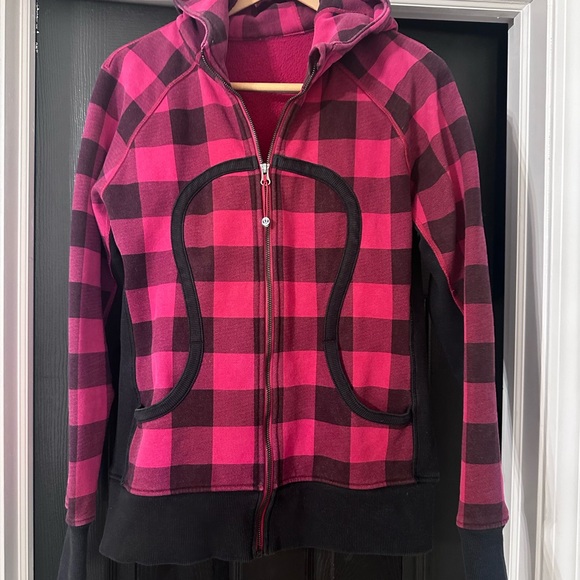 Lululemon Scuba Buffalo Plaid Camp. - Picture 1 of 6